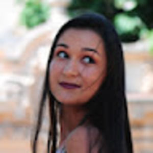 Meet your Posher, Adriana